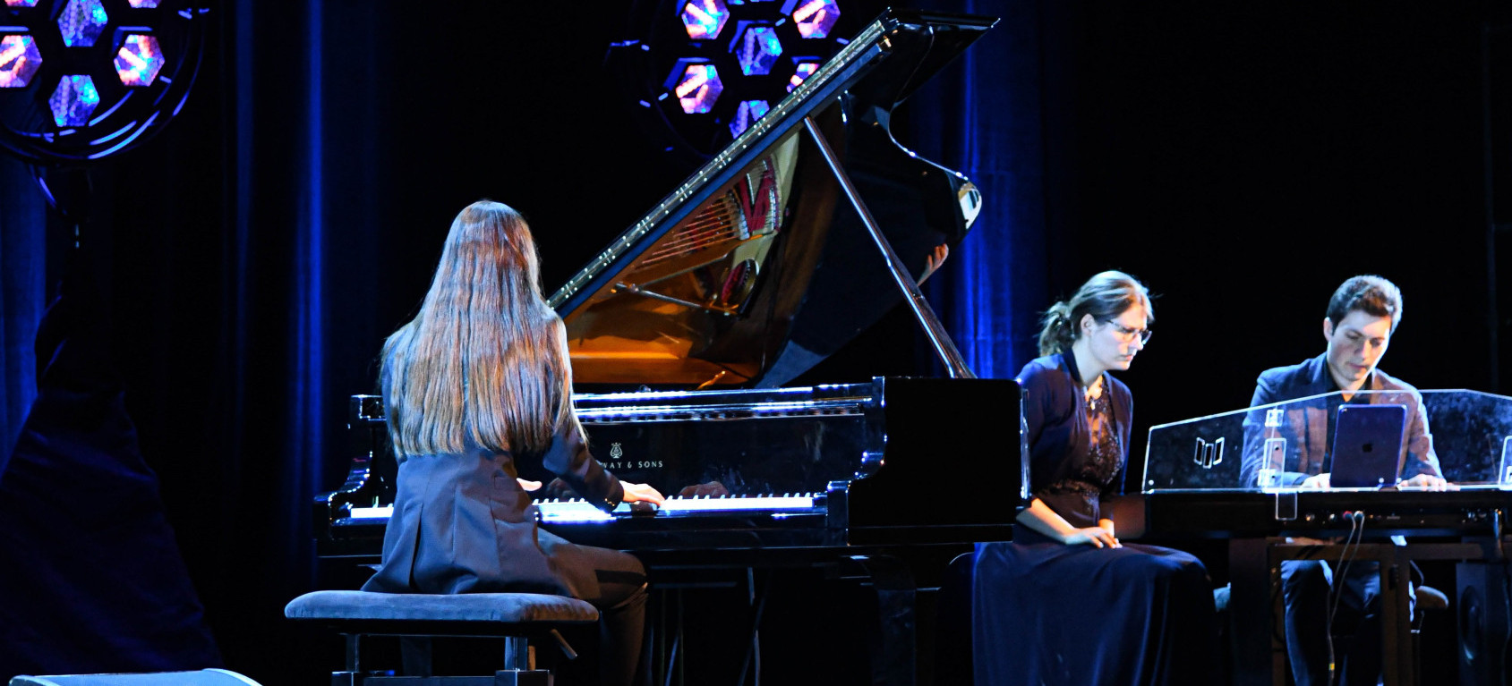 Concert by students in Shani DILUKA's class of excellence